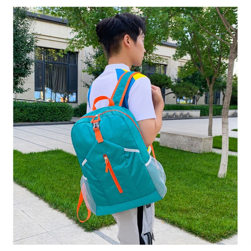 Nuovo zaino ripiegabile da 20  - Packable Daypack Foldable recensione e prezzo