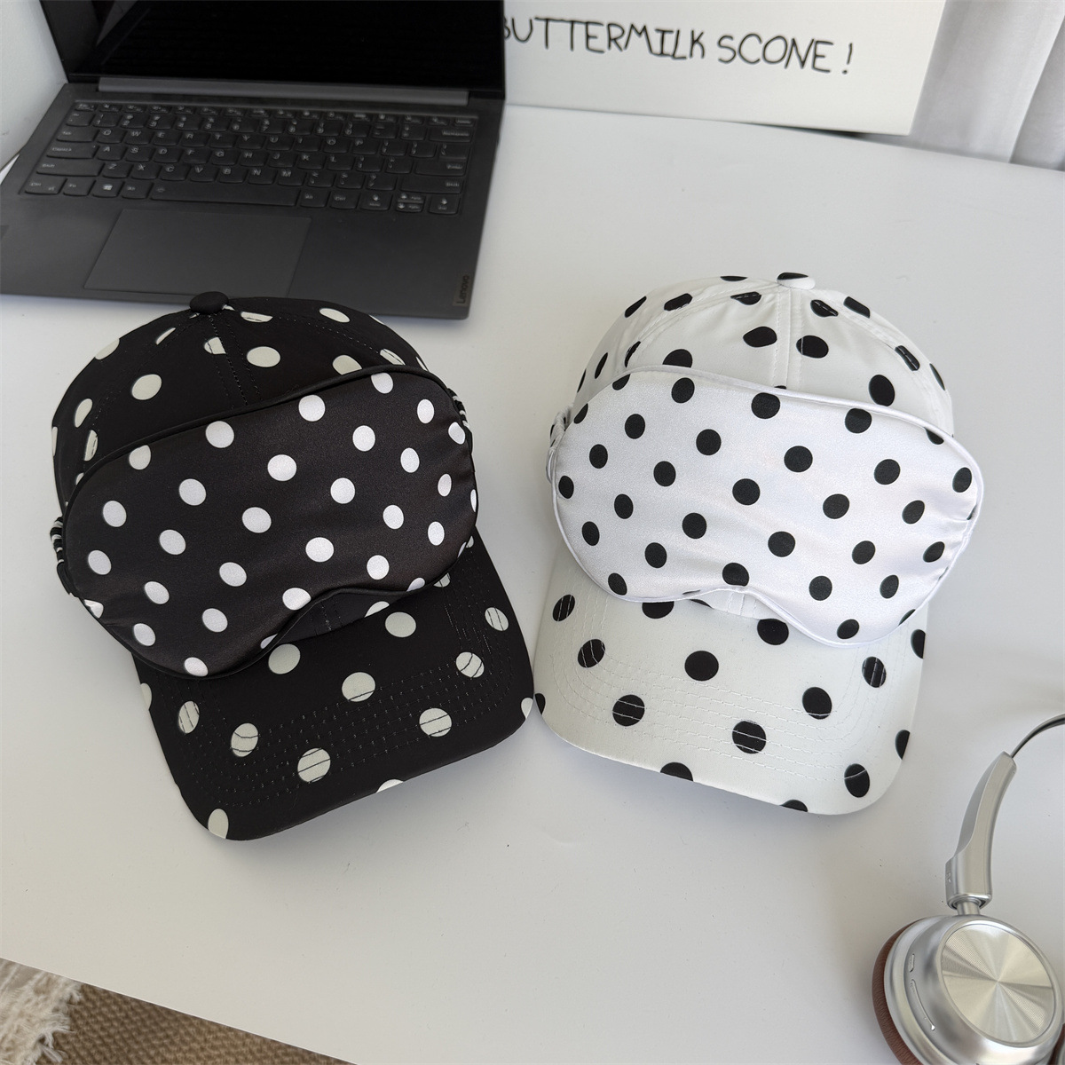 Set 2 Pezzi Cappello da Baseba - Travel Accessories Kit For Women recensione e prezzo